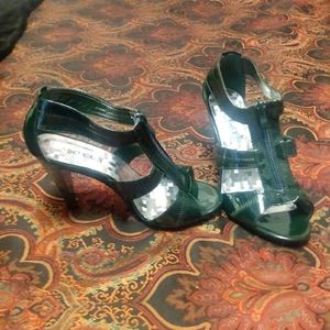 Women's delicacy heels size 7.5